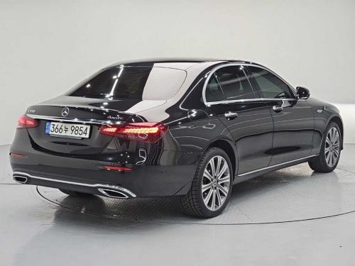 벤츠 E-클래스 W213 E350 4MATIC 익스클루시브 사진 4