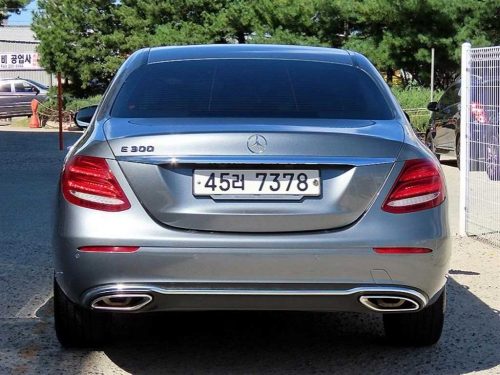 벤츠 E-클래스 W213 E300 익스클루시브 사진 4