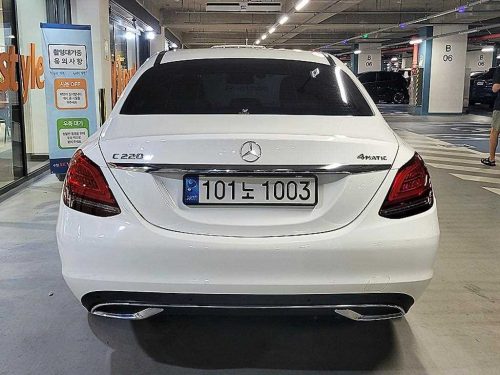 벤츠 C클래스 W205 C220 d 4MATIC 사진 5