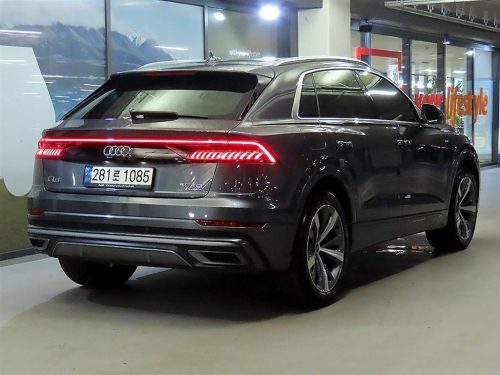 아우디 Q8 50 TDI 콰트로 프리미엄 사진 4