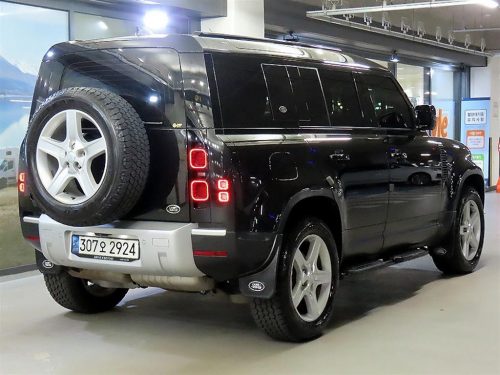 랜드로버 디펜더 (L663) 110 D250 SE 사진 4