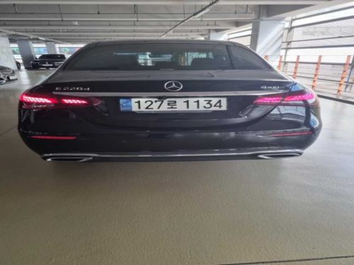 벤츠 E-클래스 W213 E220d 4MATIC 익스클루시브 사진 3