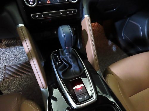 르노코리아(삼성) 더뉴QM6 2.0 LPe RE 시그니처 2WD 사진 모두보기