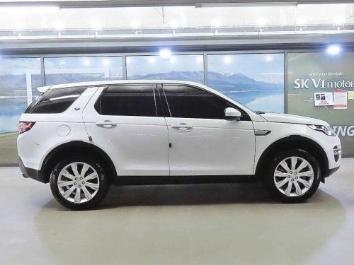 랜드로버 디스커버리 스포츠 2.0 TD4 HSE 럭셔리 사진 3