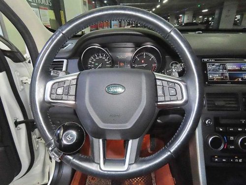 랜드로버 디스커버리 스포츠 2.0 TD4 HSE 럭셔리 사진 8