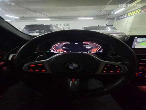 BMW 5시리즈 (G30) 520d xDrive M 스포츠 플러스 사진 4
