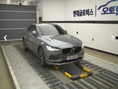 볼보 S90 D5 AWD 인스크립션 사진 4