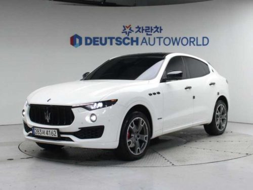 마세라티 르반떼 3.0 AWD 그란 루쏘 사진 2