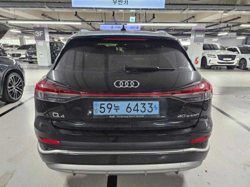 아우디 Q4 e-트론 40 프리미엄 사진 2