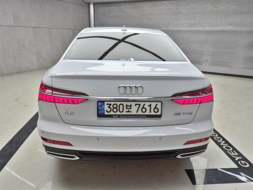 아우디 A6 (C8) 45 TFSI 프리미엄 사진 3