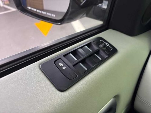 랜드로버 디스커버리 스포츠 2.0 TD4 HSE 럭셔리 사진 13