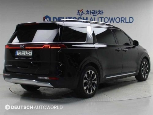 Kia Carnival 4th Gen Diesel 9-Seater Noblesse photo 2