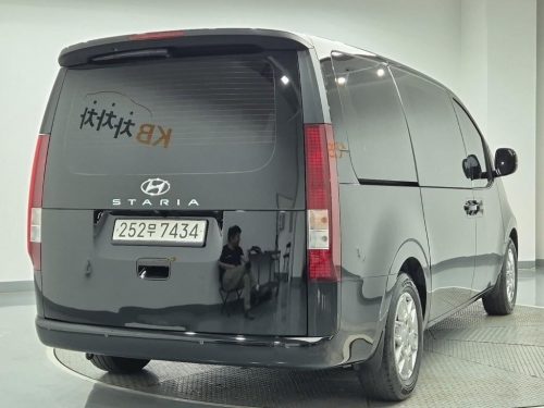 현대 스타리아 2WD 디젤 투어러 모던 사진 3