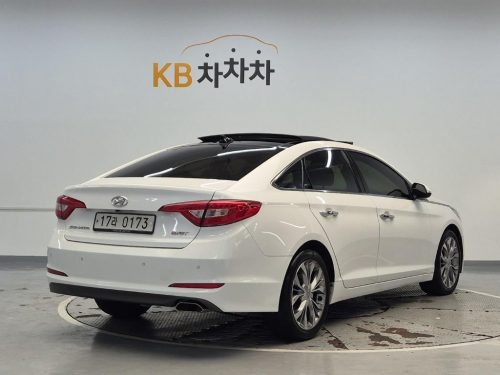 현대 LF 쏘나타 1.7 E-VGT 스마트 사진 3