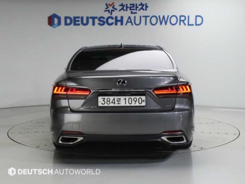 렉서스 LS500 3.5 플래티넘 AWD 사진 4