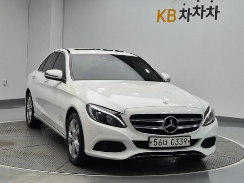벤츠 C클래스 W205 C220 d 4MATIC 사진 4