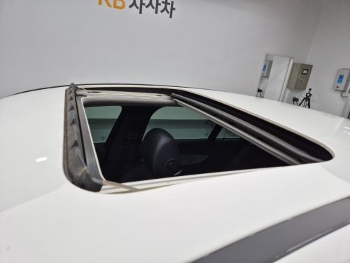 벤츠 C클래스 W205 C220 d 4MATIC 사진 13