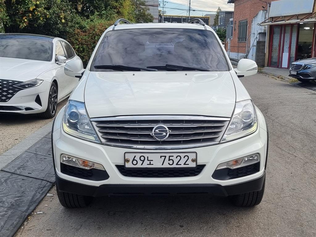 KG모빌리티(쌍용) 렉스턴W 2.0 4WD RX7 사진 1
