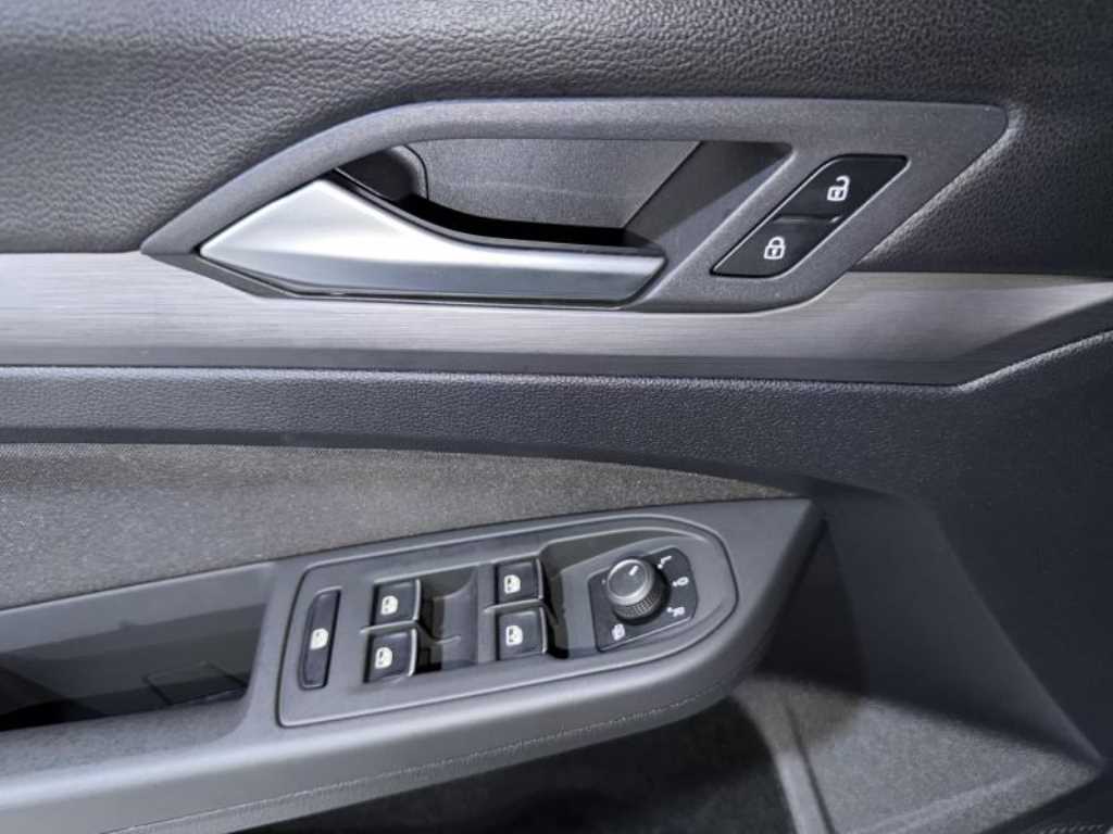폭스바겐 골프 8세대 2.0 TDI 프레스티지 사진 17