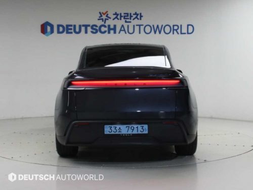 테슬라 모델 Y 프리미엄 RWD 사진 4