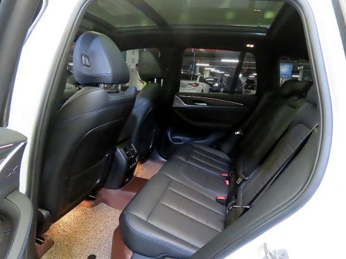 BMW iX3 M 스포츠 사진 7