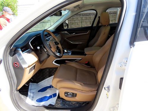 재규어 F-PACE D200 SE 사진 5
