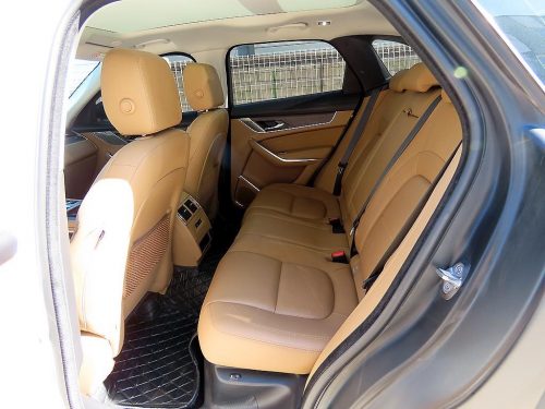 재규어 F-PACE D200 SE 사진 6