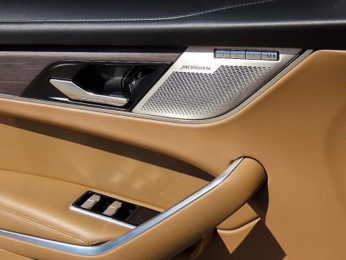 재규어 F-PACE D200 SE 사진 11