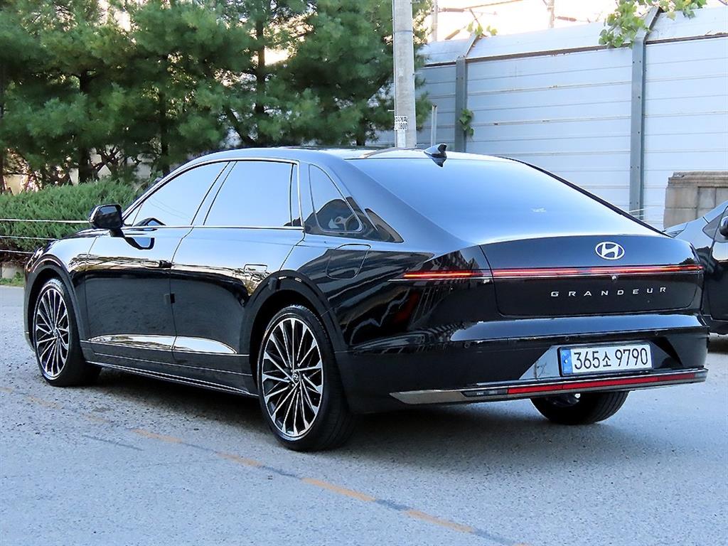 현대 그랜저 (GN7) 가솔린 2.5 2WD 사진 3