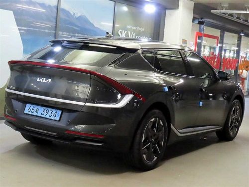 기아 더 뉴 EV6 스탠다드 2WD 사진 모두보기