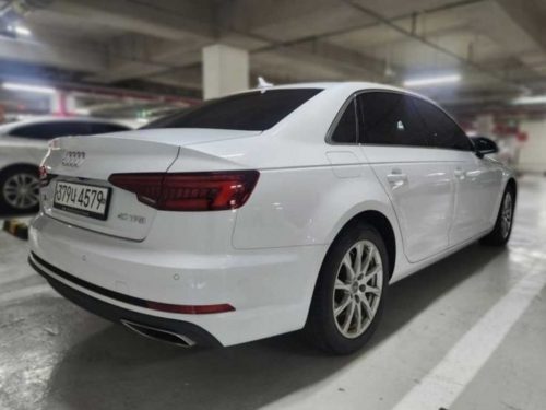 아우디 A4 (B9) 40 TFSI 사진 4