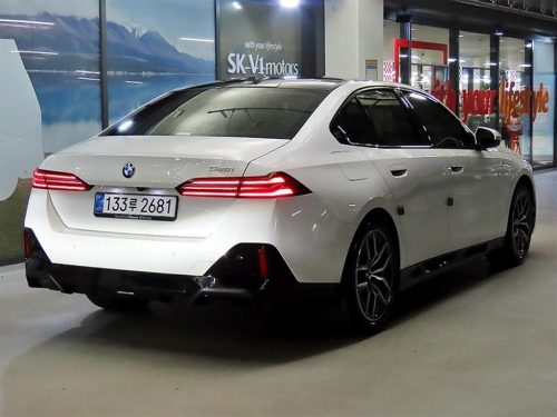 BMW 5시리즈 (G60) 520i 사진 4