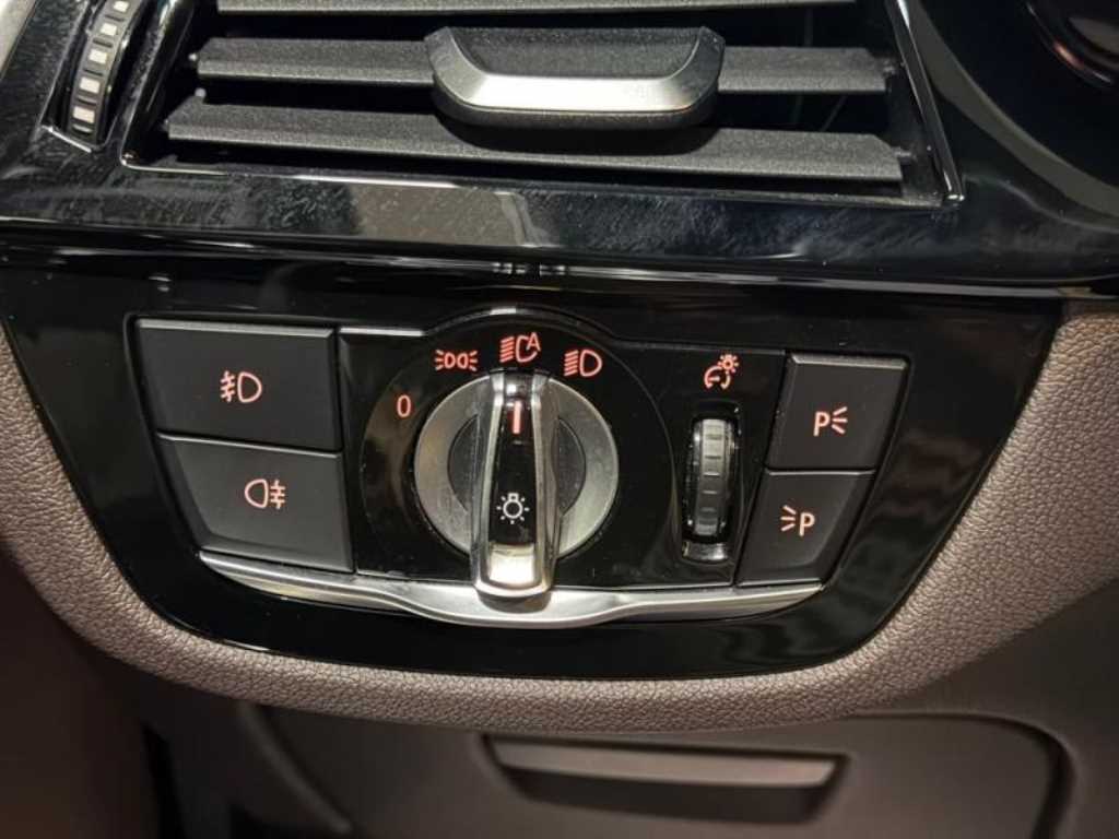 BMW 5시리즈 (G30) 540i xDrive M 스포츠 플러스 사진 13