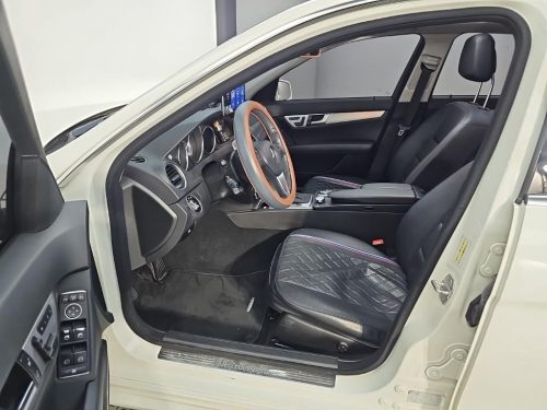 벤츠 C클래스 W204 C200 CGI 아방가르드 사진 11