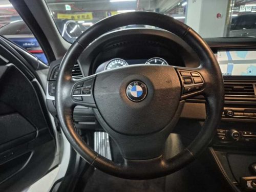 BMW 5시리즈 (G30) 530e 럭셔리 사진 20