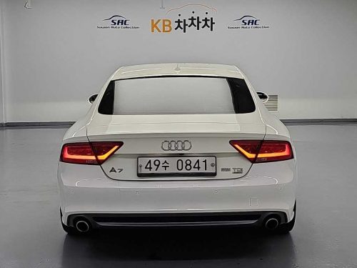 아우디 A7 55 TDI 콰트로 익스클루시브 사진 3