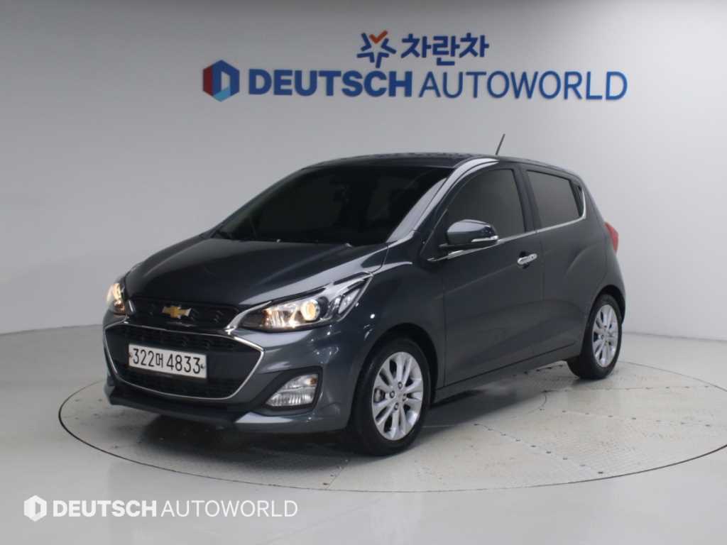 쉐보레 더뉴스파크 프리미어
