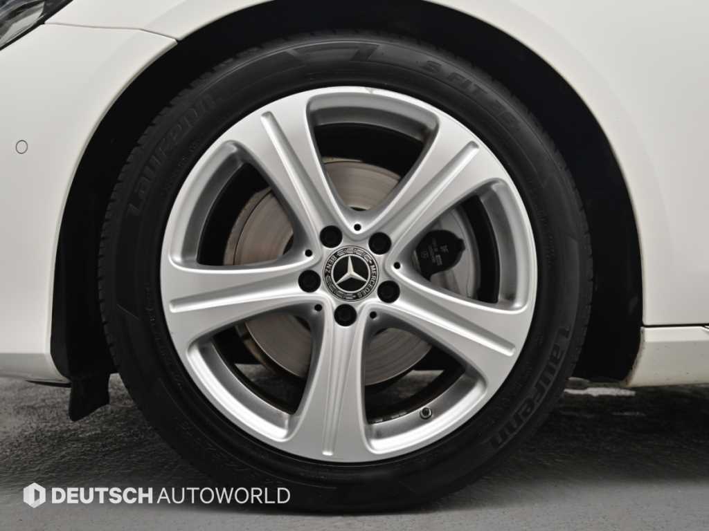 벤츠 E-클래스 W213 E200 아방가르드 사진 5
