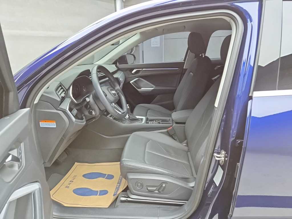 아우디 Q3 (F3) 35 TDI 스포트백 사진 5