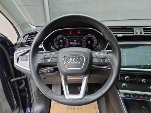 아우디 Q3 (F3) 35 TDI 사진 9