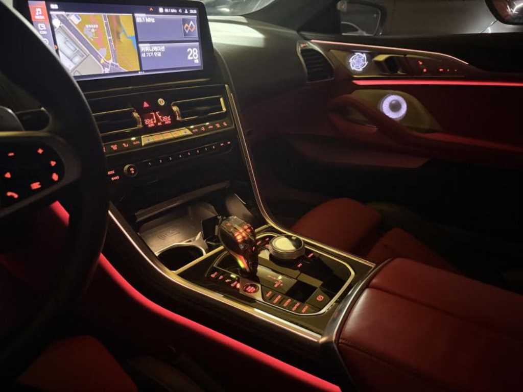 BMW 8시리즈 (G15) M850i xDrive 쿠페 사진 6