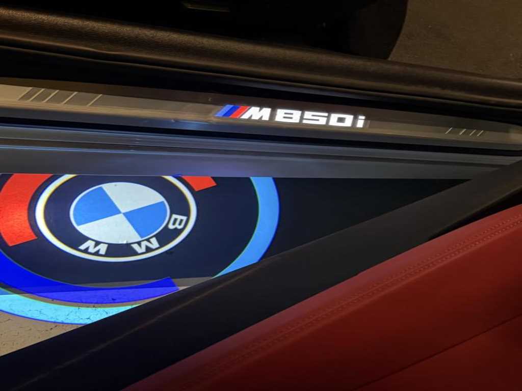 BMW 8시리즈 (G15) M850i xDrive 쿠페 사진 11