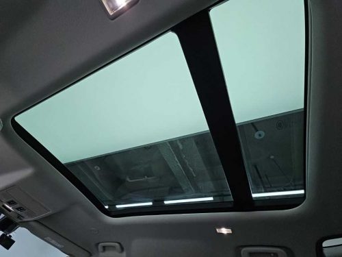 랜드로버 디펜더 (L663) D240 SE 사진 14