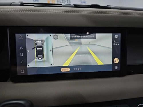 랜드로버 디펜더 (L663) D240 SE 사진 16