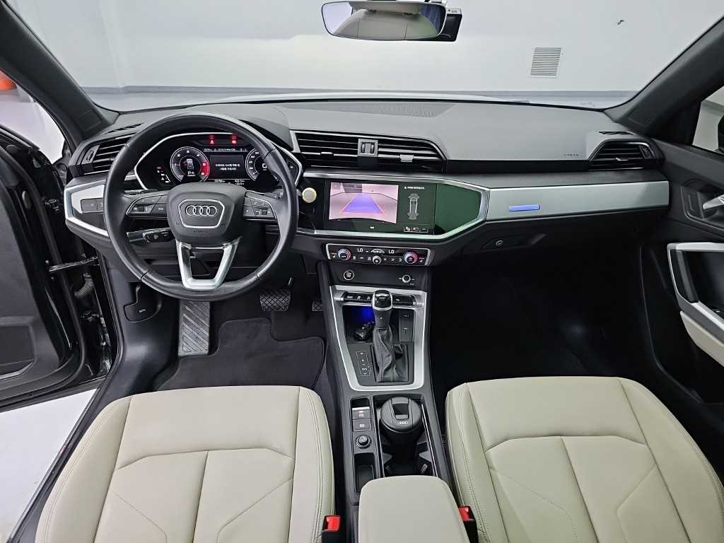 아우디 Q3 (F3) 35 TDI 사진 7