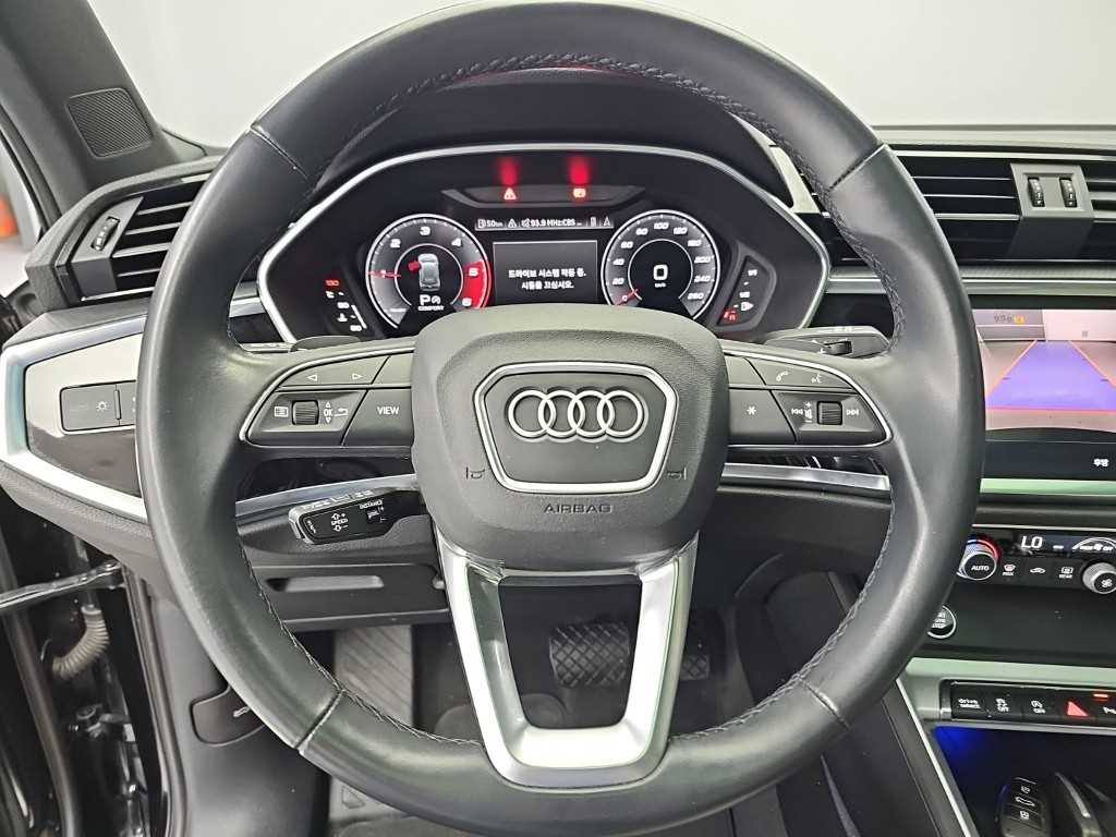 아우디 Q3 (F3) 35 TDI 사진 9