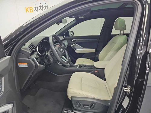 아우디 Q3 (F3) 35 TDI 스포트백 사진 11