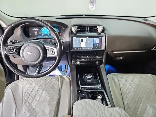 재규어 F-PACE 20d 프레스티지 사진 5