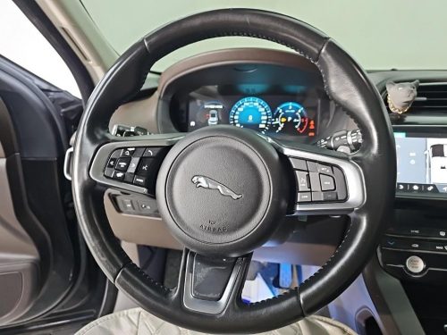 재규어 F-PACE 20d 프레스티지 사진 9