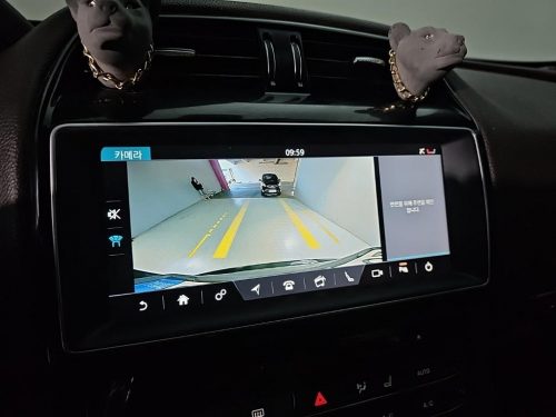 재규어 F-PACE 20d 프레스티지 사진 15